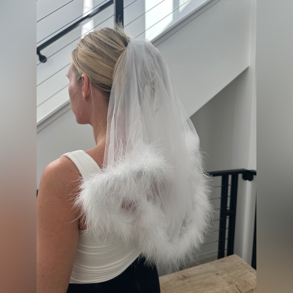 Gigi & Olive White Feather Trim Bridal Veil Soft Tulle Bachelorette Wedding Veil - Picture 8 of 13